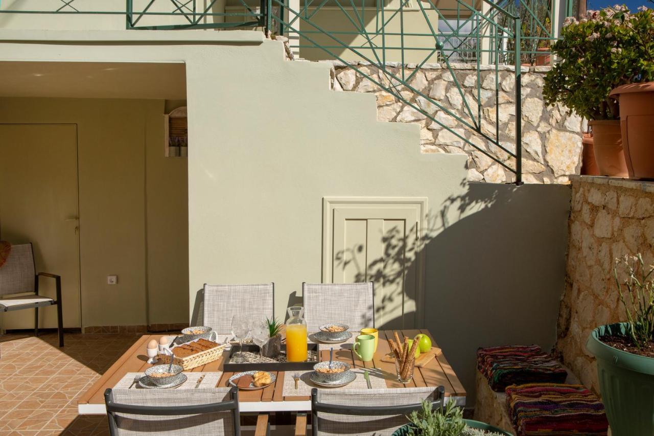 George'S Home Vasilikí Extérieur photo